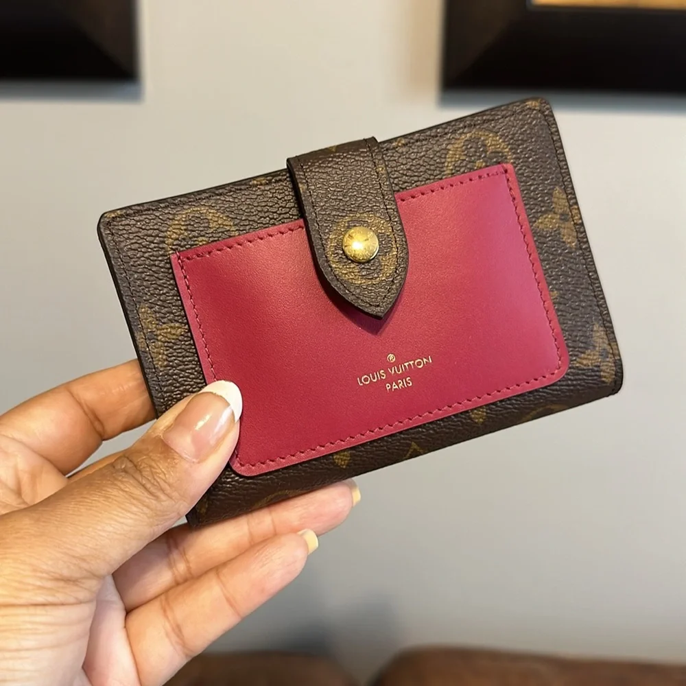 ✨Authentic✨LV JULIETTE WALLET - Picture 4 of 14